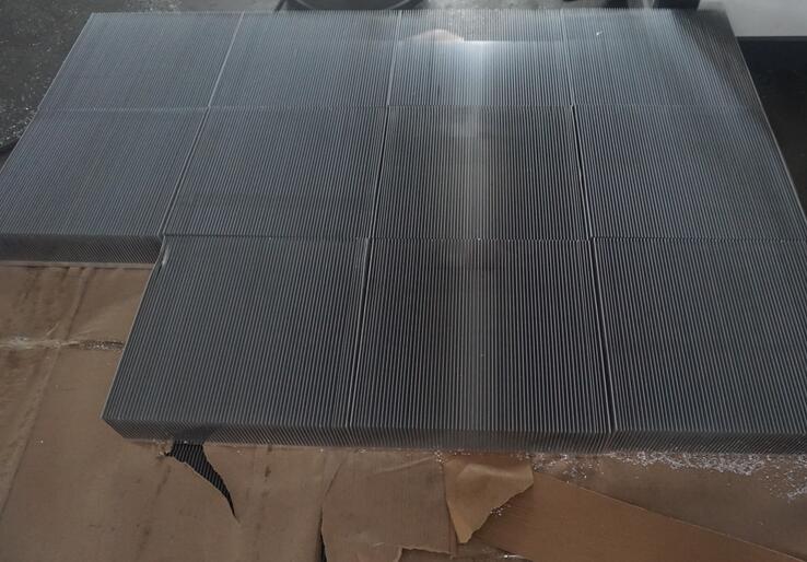 【蘇州】這款鋁合金散熱器切割機(jī)，幫助五金加工廠趙總維持生計(jì)